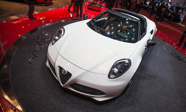 The Alfa Romeo 4C Spider due in the USA in 2015.