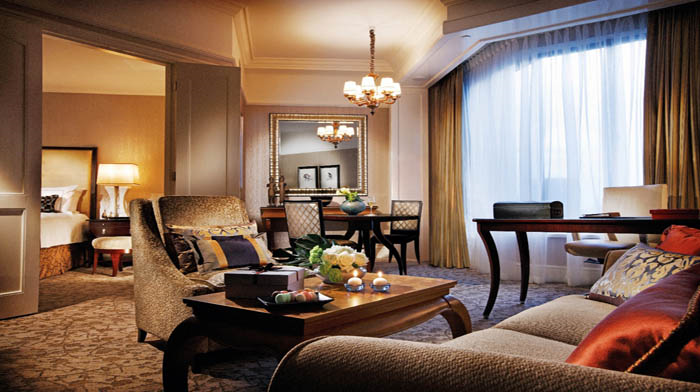 The Presidential Suite at the Four Seasons Singapore.