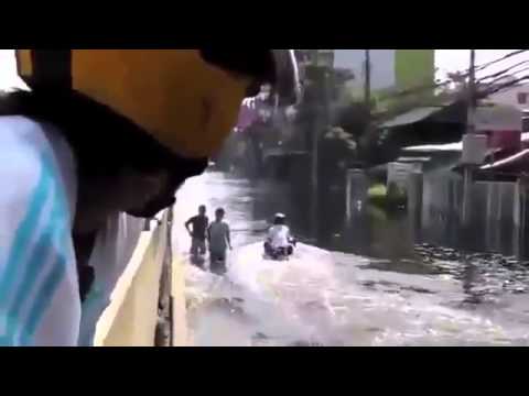 Car Crash 2 Motorbike Driver Ignores Flood   interesting traffic accidents
