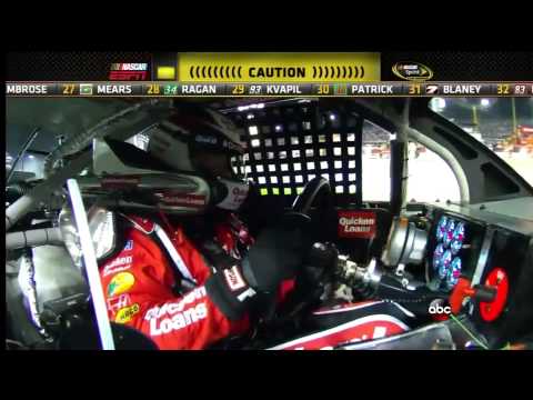 NASCAR Clint Bowyer brings out the caution | Richmond (2013)