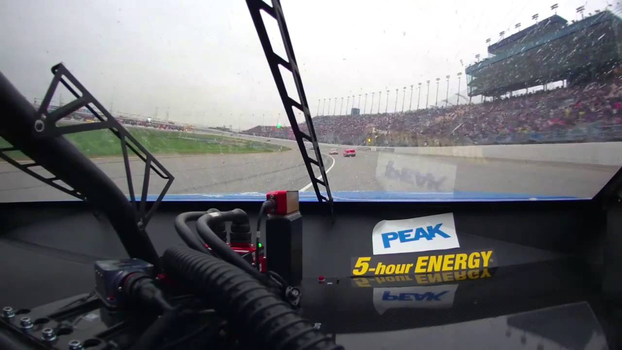 NASCAR Whitt spins because rainfall starts | Chicagoland (2013)