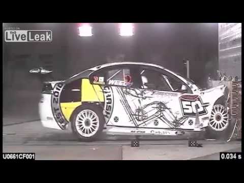 V8 Supercar crash test