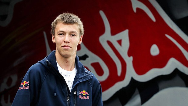 kyvat signs for torro rosso