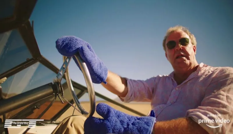The Grand Tour – The Boys Drive RV’s Across A Dry Lake Bed In Nevada